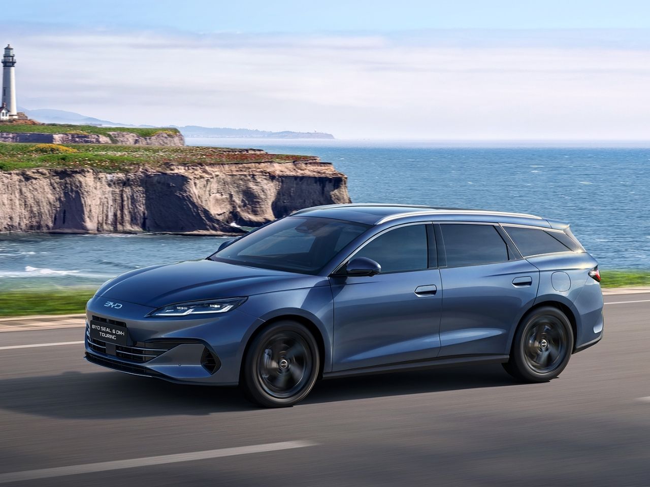 BYD Seal 6 DM-i Touring an der Küste